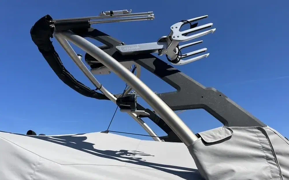 slider 12 Malibu Wakesetter 21 MLX
