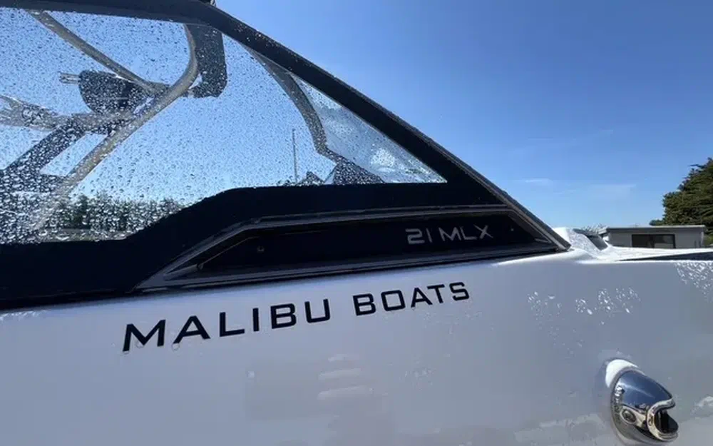 slider 13 Malibu Wakesetter 21 MLX
