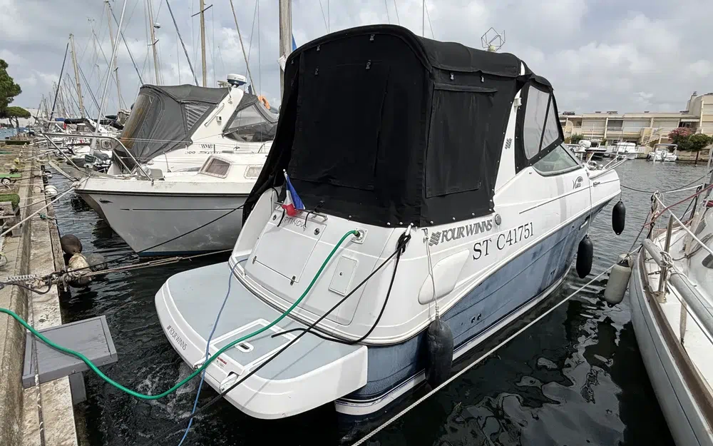 slider 17 Four Winns Vista 268