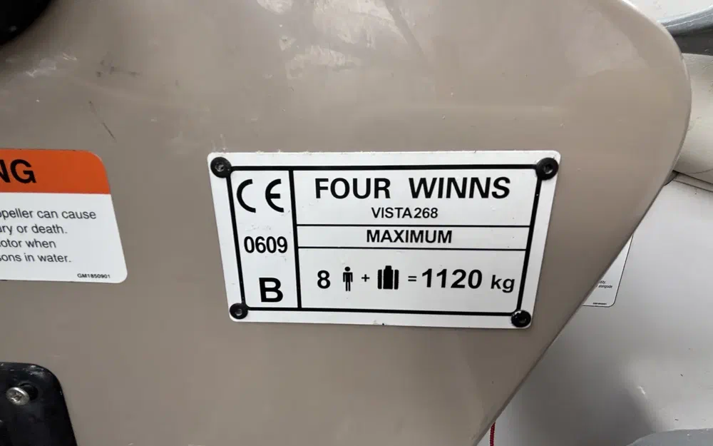 slider 20 Four Winns Vista 268