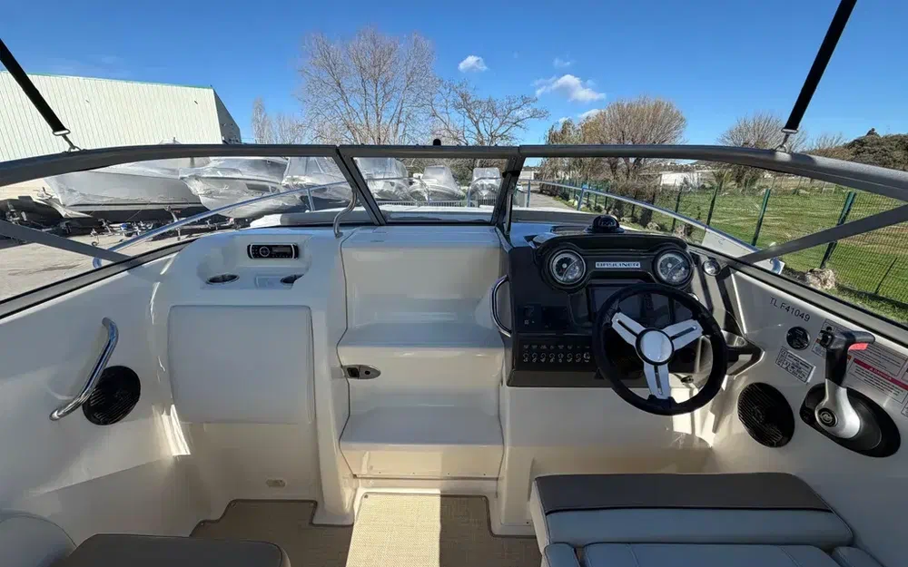 slider 10 Bayliner 742 Cuddy
