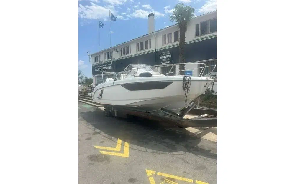 slider 4 Beneteau Flyer 8 SUNdeck V2