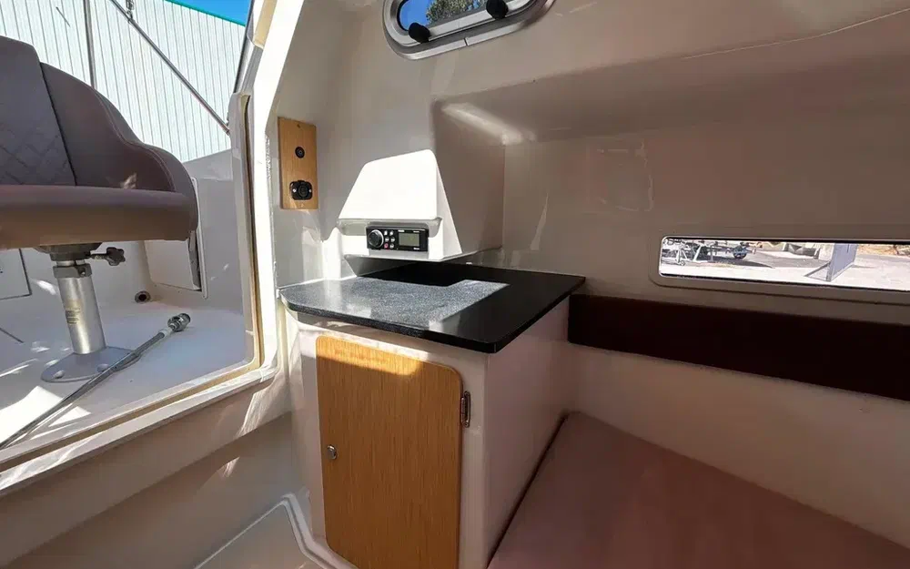 slider 22 Pacific Craft 700 SC