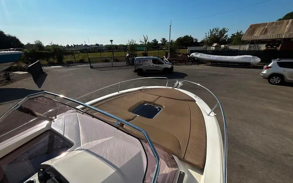 slider 18 Pacific Craft 700 SC