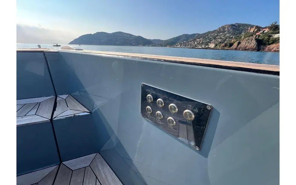 slider 4 Fjord 40 Open