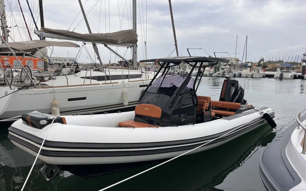 slider 1 Brig Eagle 8