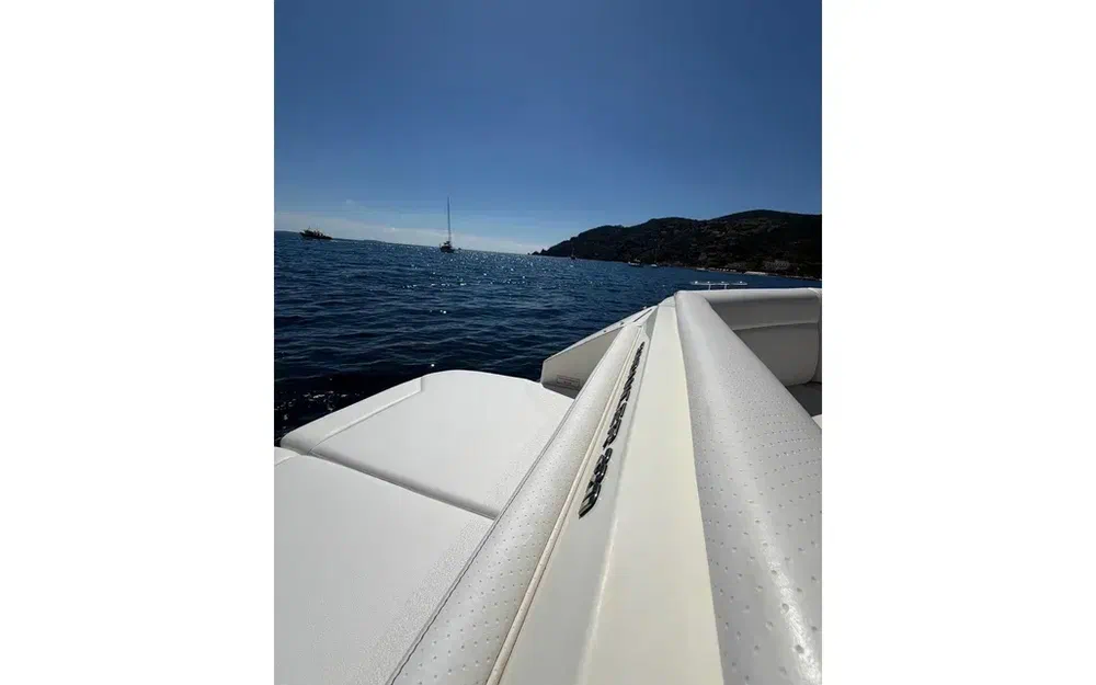 slider 4 Sea Ray 320 Sundancer