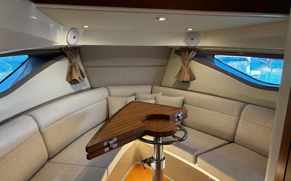 slider 14 Sea Ray 320 Sundancer