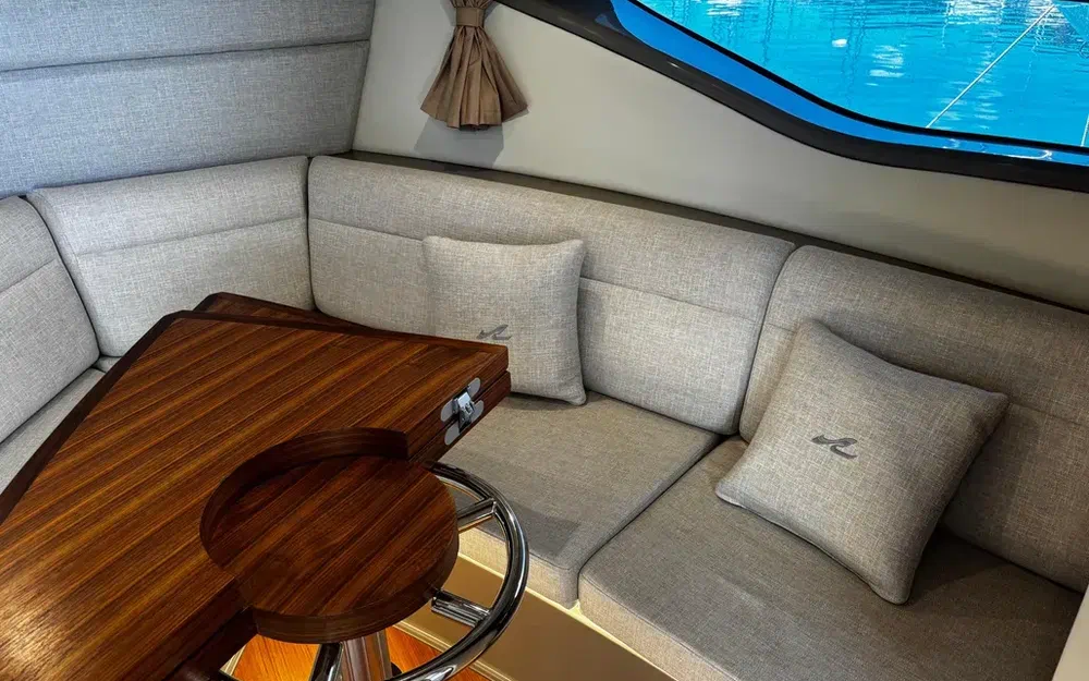 slider 15 Sea Ray 320 Sundancer