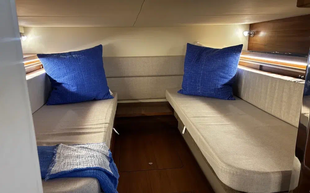 slider 19 Sea Ray 320 Sundancer