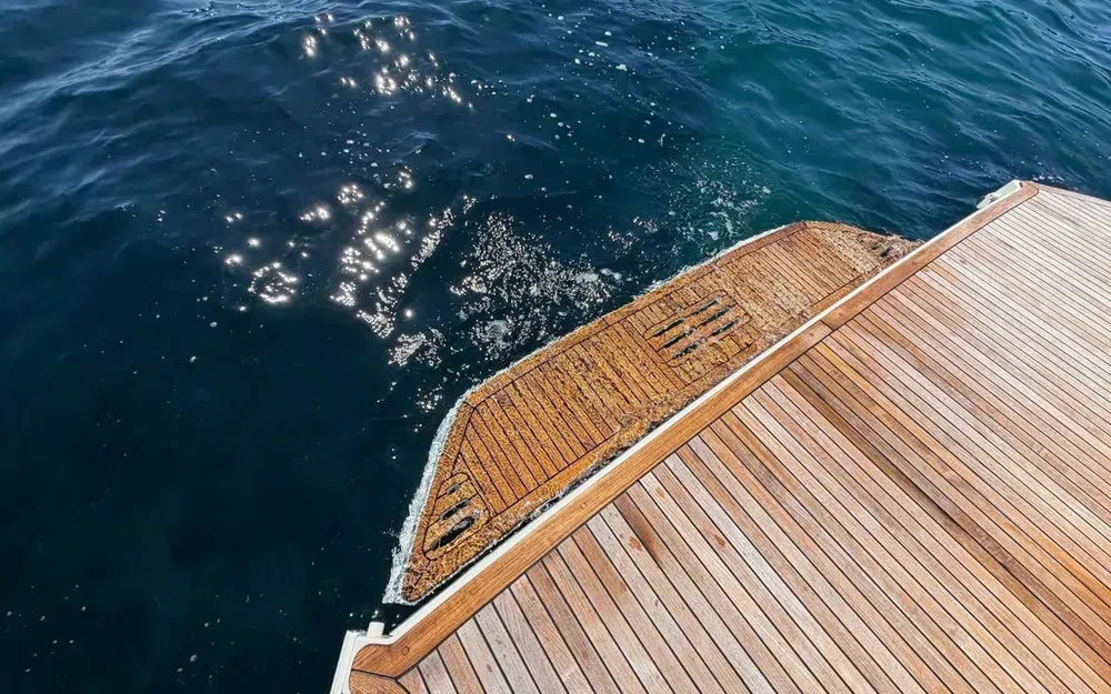 slider 3 Sea Ray 320 Sundancer