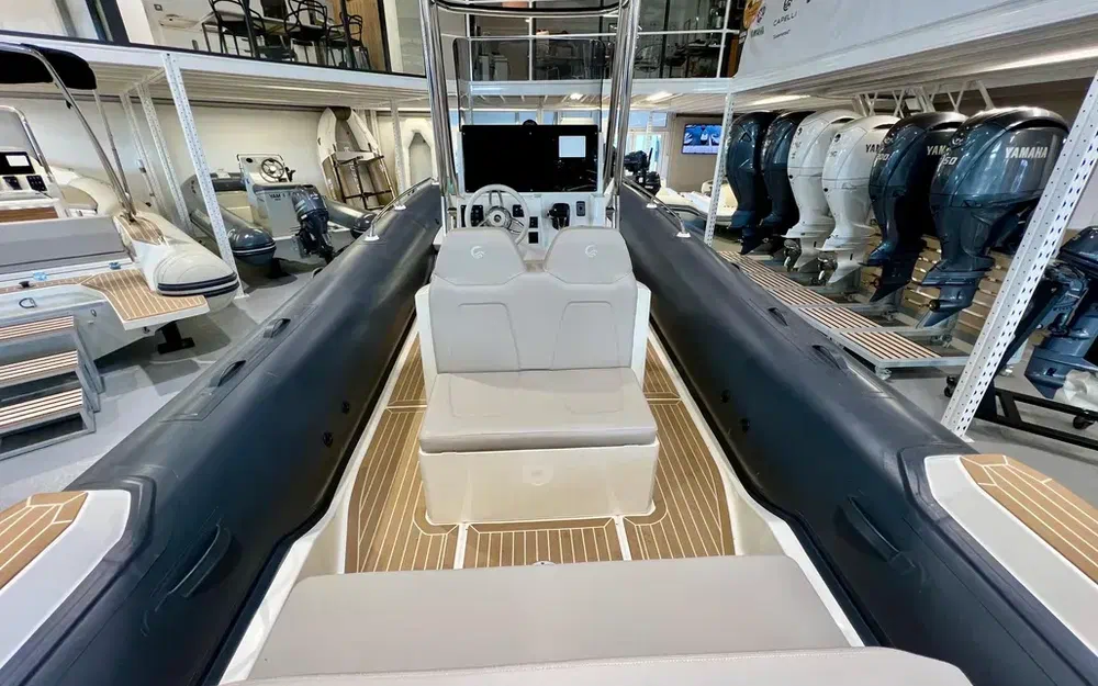slider 10 Capelli Tempest 750 Luxe