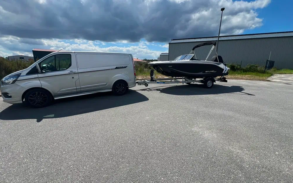 slider 3 Bayliner M17