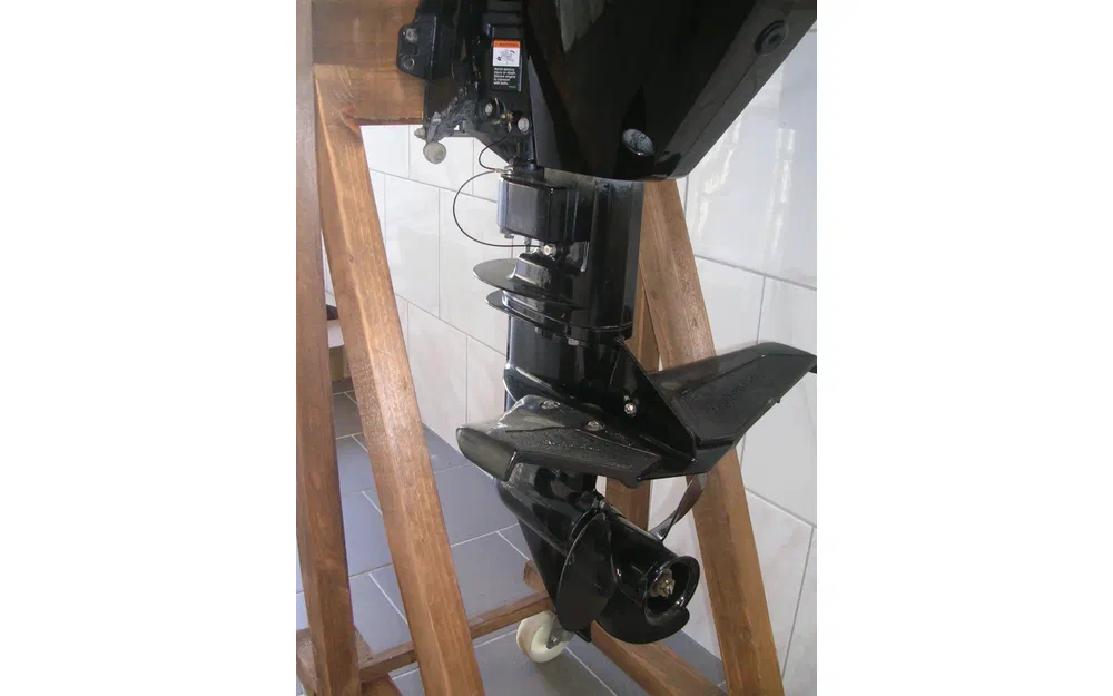 slider 2 Mercury F20 MH