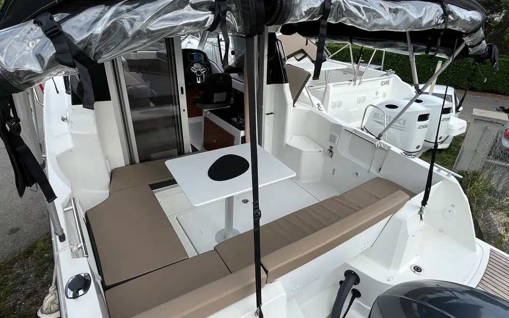 slider 3 Jeanneau Merry Fisher 795