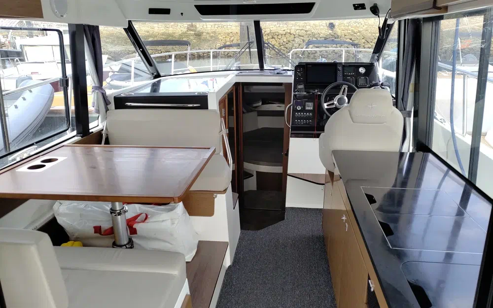 slider 21 Jeanneau merry fisher 1095 fly