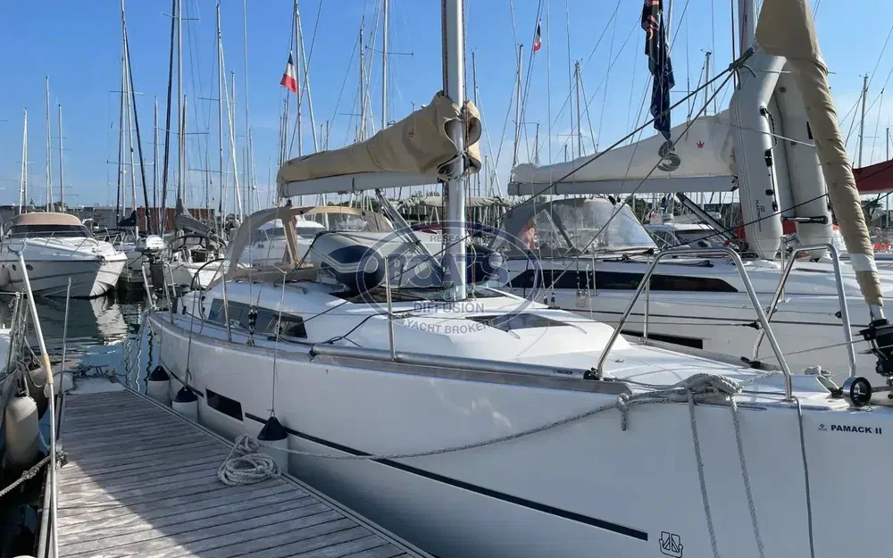 slider 1 Dufour 310 Grand Large