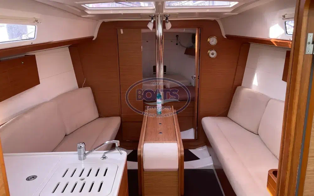 slider 6 Dufour 310 Grand Large