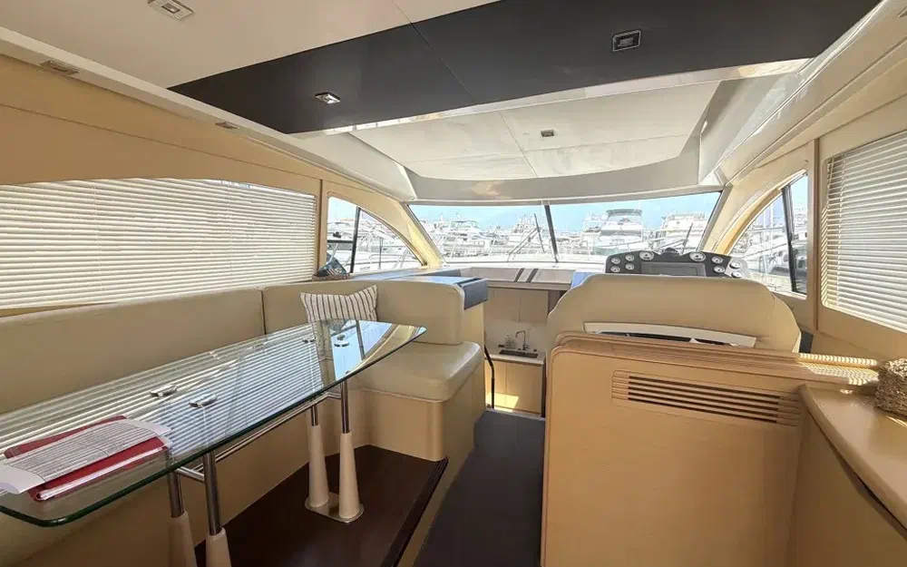 slider 16 Beneteau Monte Carlo 47 Fly