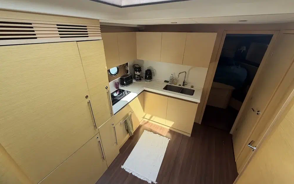 slider 22 Beneteau Monte Carlo 47 Fly