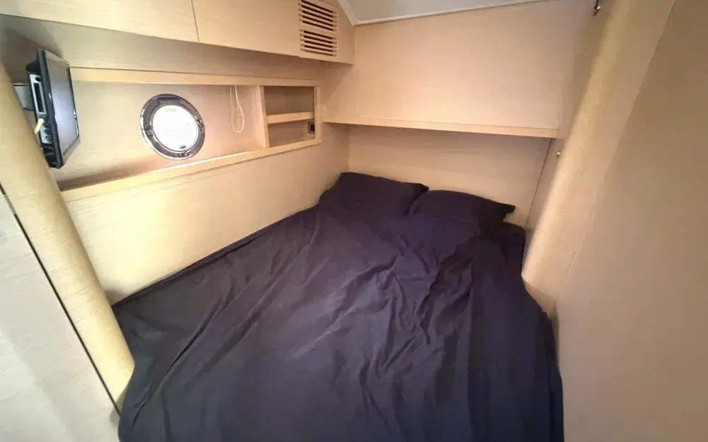 slider 31 Beneteau Monte Carlo 47 Fly