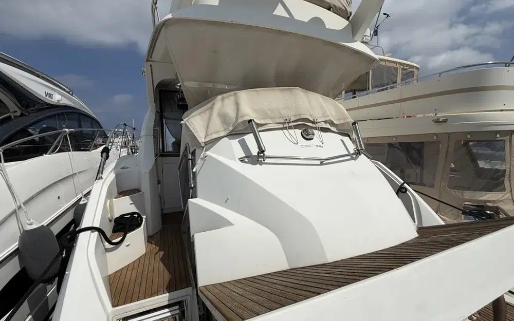 slider 3 Beneteau Monte Carlo 47 Fly