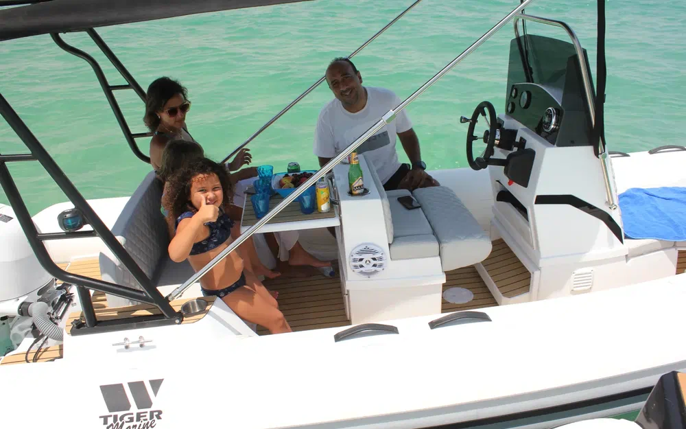 slider 4 Tiger Marine Pro Line 550