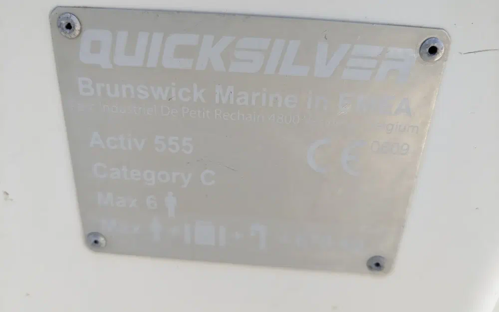 slider 17 Quicksilver Activ 555 Open