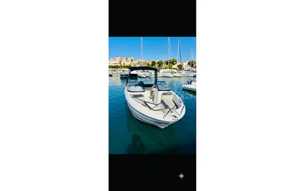 slider 3 Jeanneau Cap Camarat 6.5 BR Serie 2