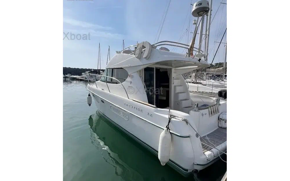 slider 2 Jeanneau Prestige 32