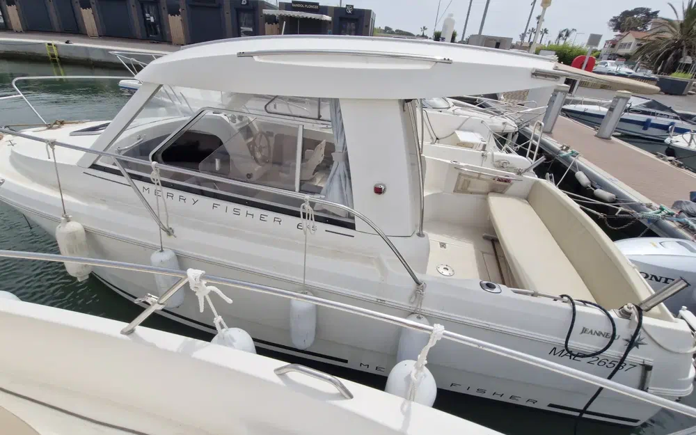 slider 0 Jeanneau Merry Fisher 645
