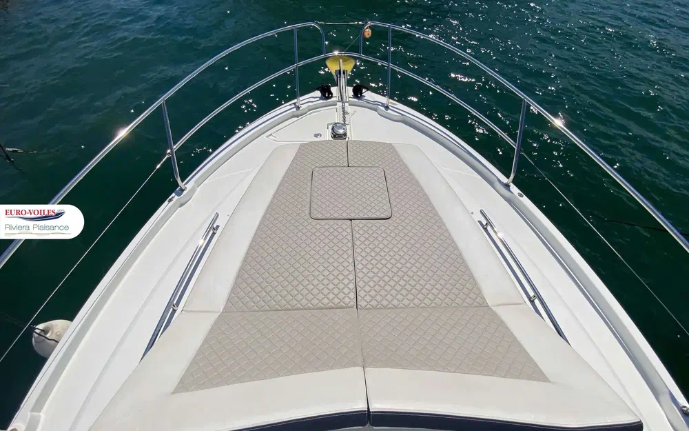 slider 7 Jeanneau Leader 36 Sportop