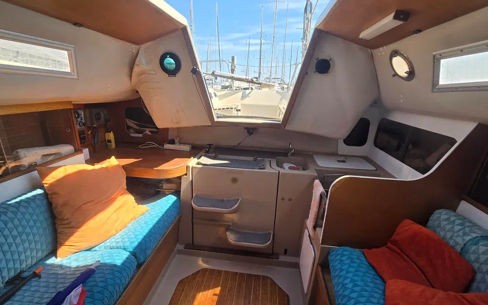 slider 6 Beneteau First 25