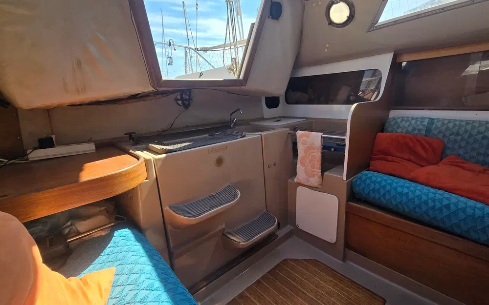 slider 8 Beneteau First 25