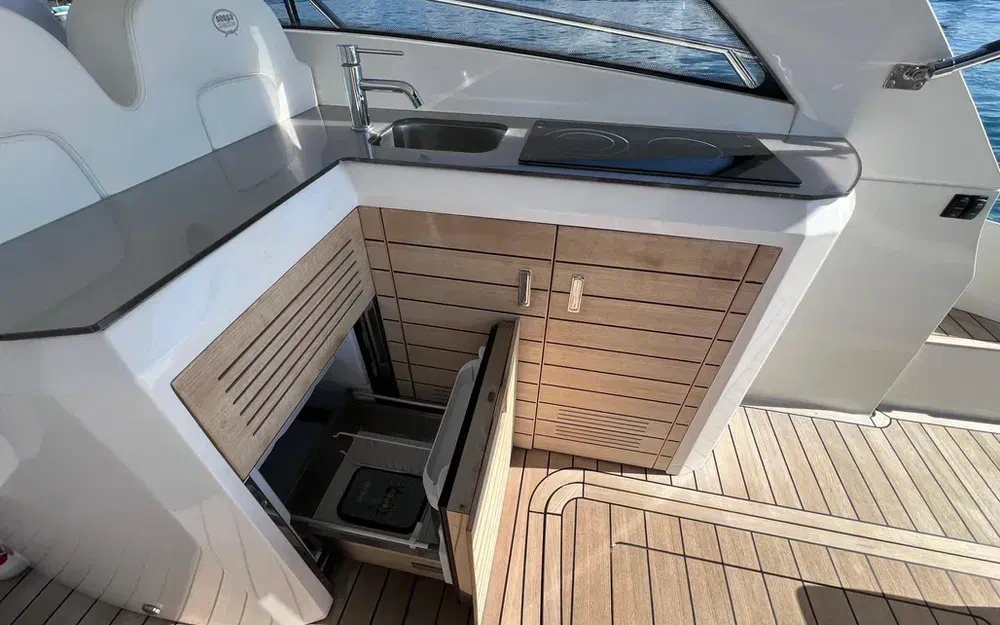 slider 13 Sessa Marine C38