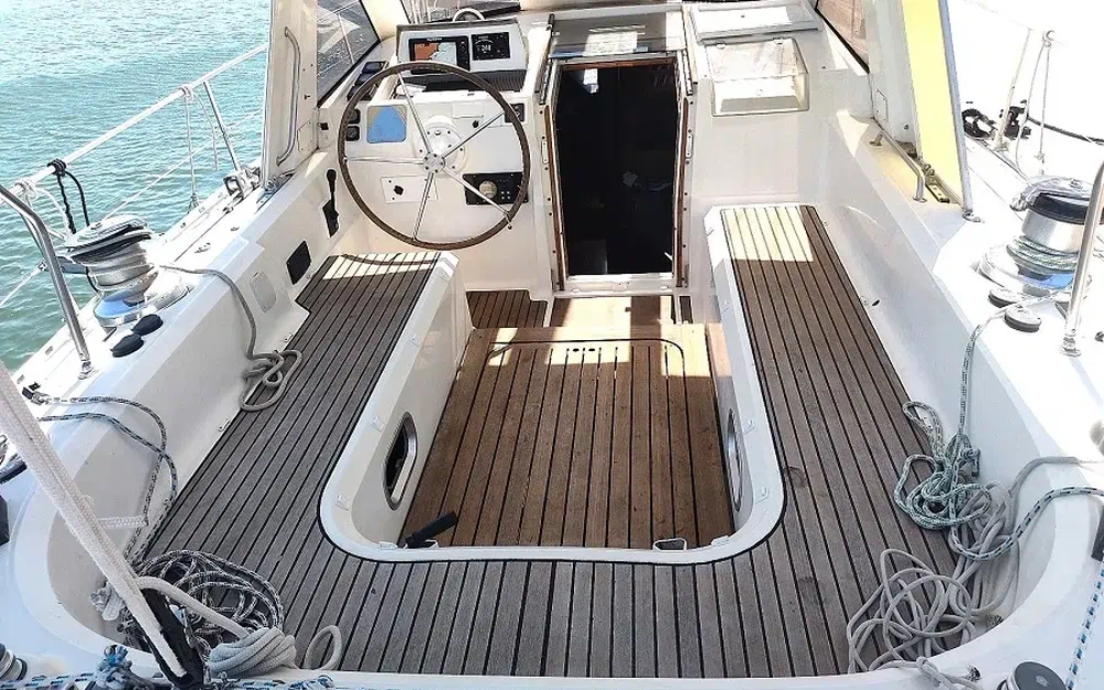 slider 30 Jeanneau Sun Odyssey 47 Cc