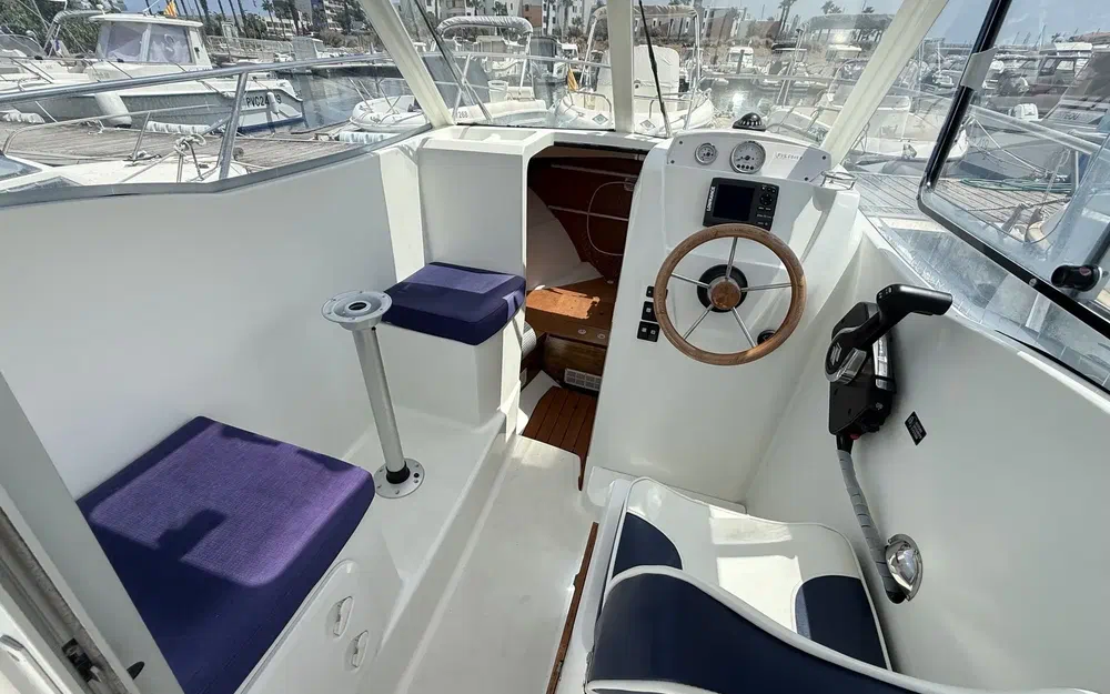 slider 3 Beneteau Antares 580