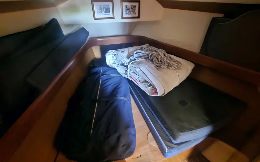 slider 9 Jeanneau Sun Odyssey 42 DS