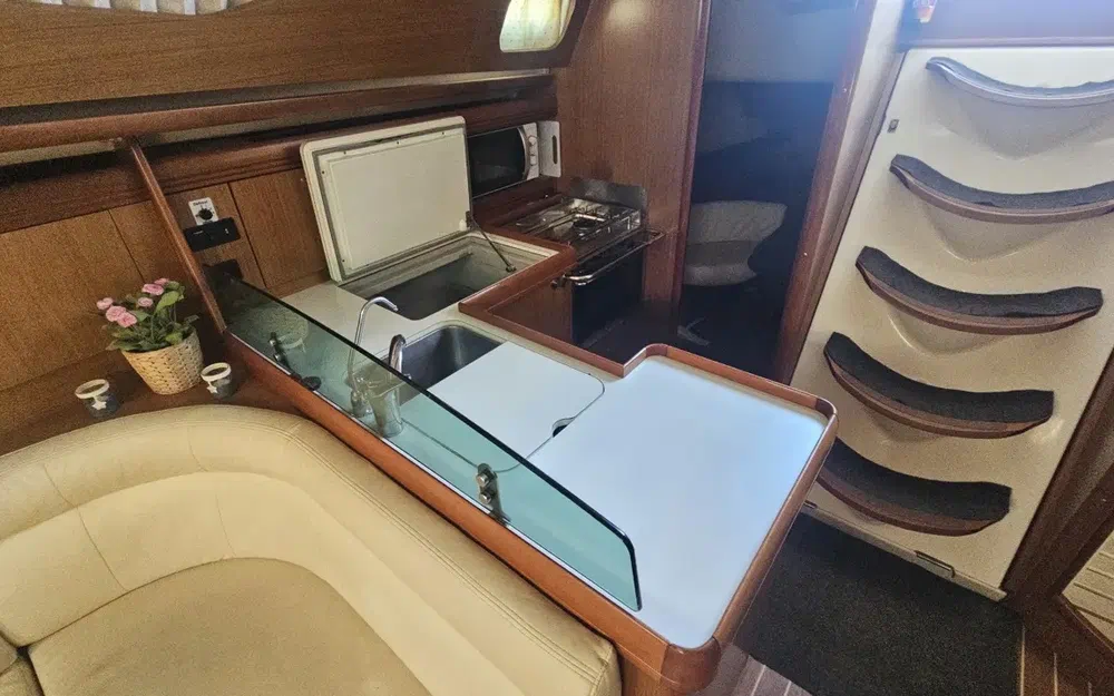 slider 12 Jeanneau Sun Odyssey 42 DS