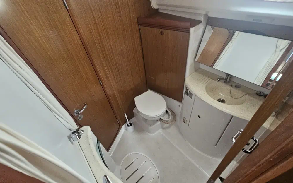 slider 7 Jeanneau Sun Odyssey 42 DS