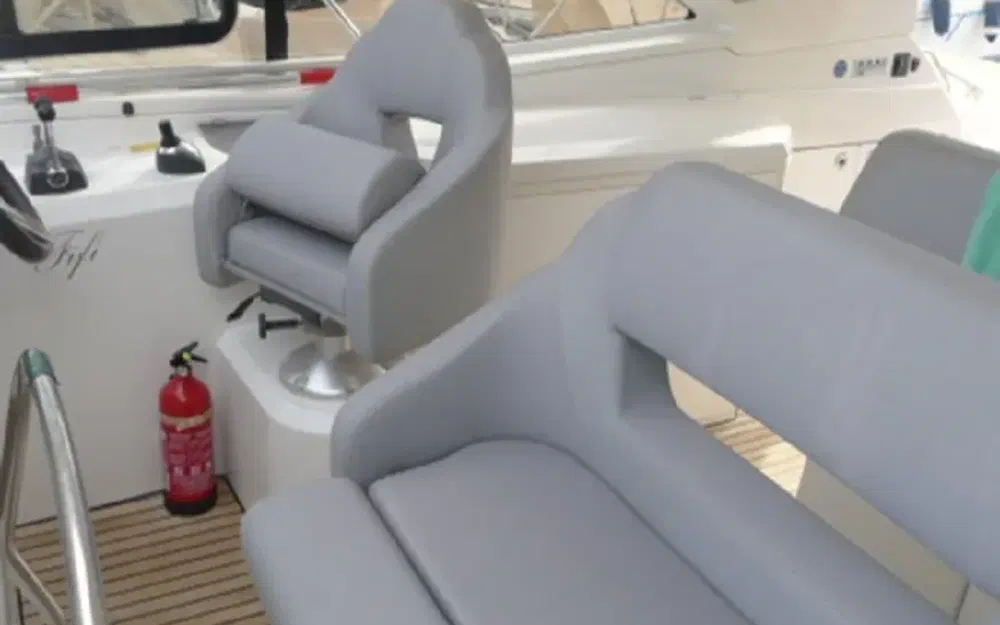 slider 9 Beneteau Monte Carlo 42