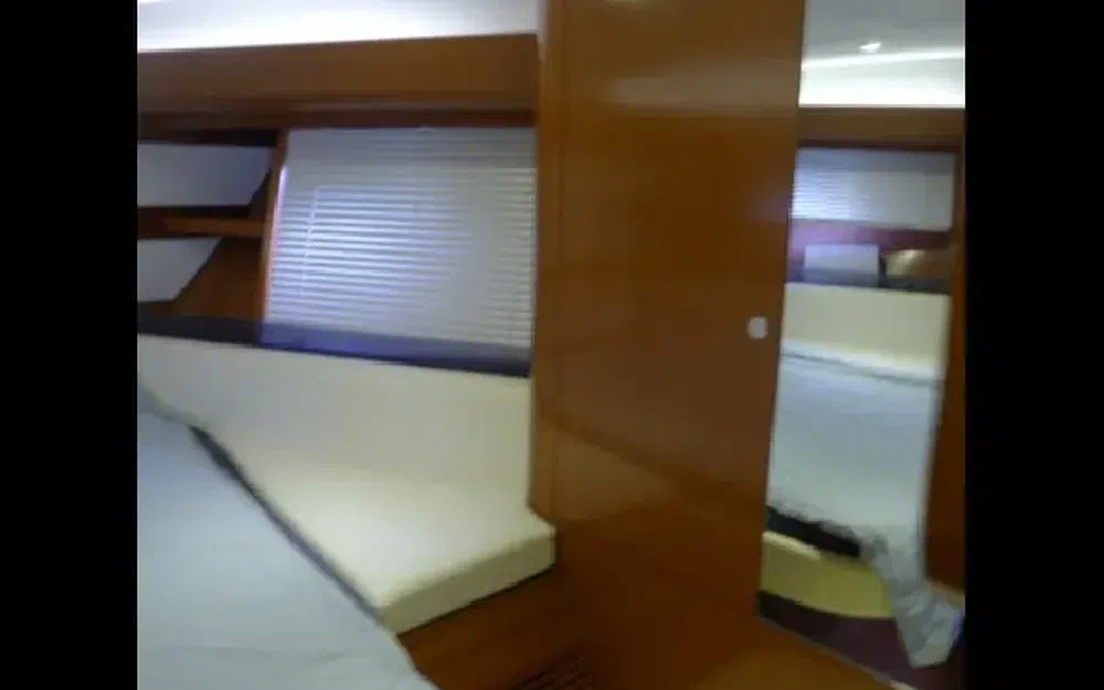 slider 19 Beneteau Monte Carlo 42