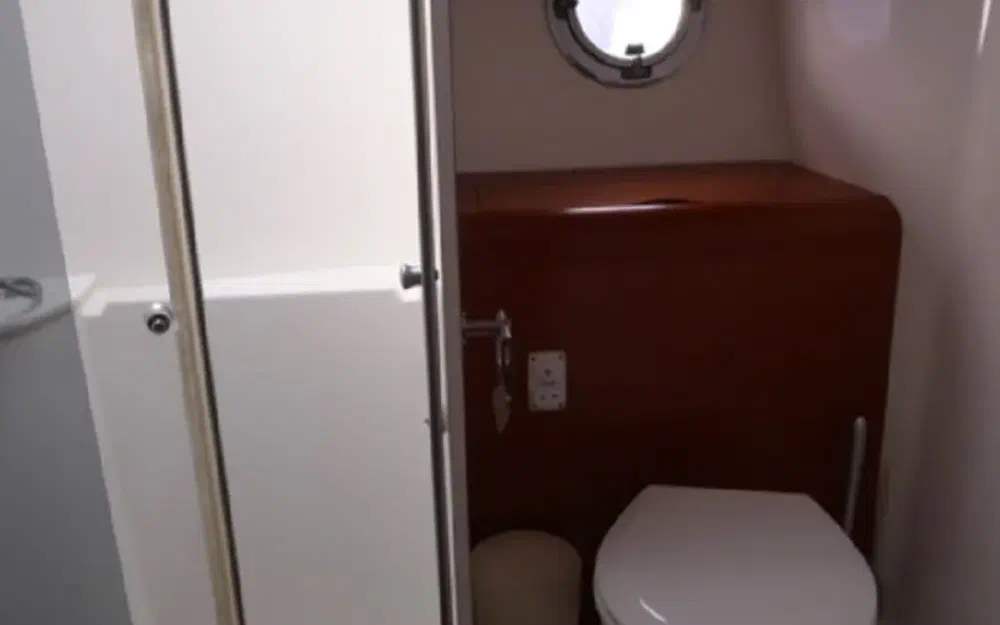 slider 21 Beneteau Monte Carlo 42