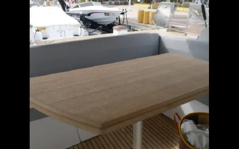 slider 25 Beneteau Monte Carlo 42
