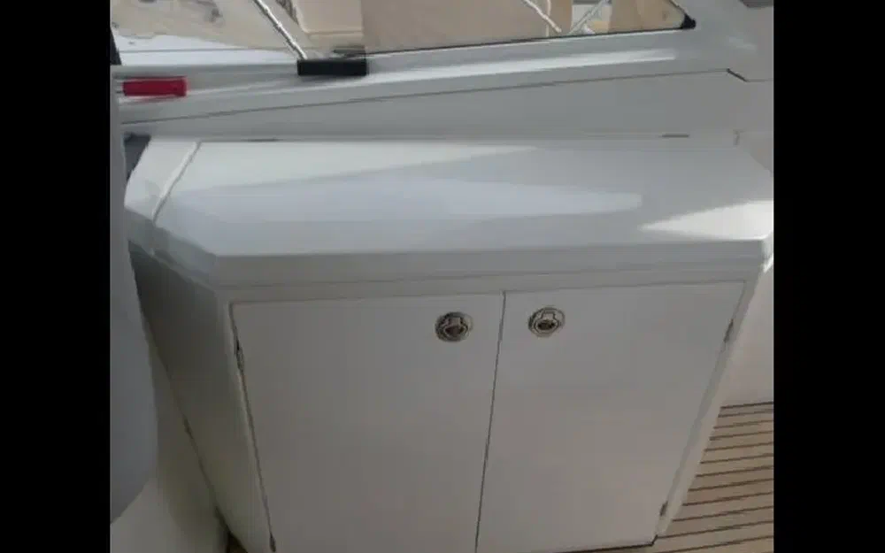 slider 26 Beneteau Monte Carlo 42
