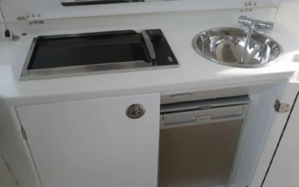 slider 27 Beneteau Monte Carlo 42