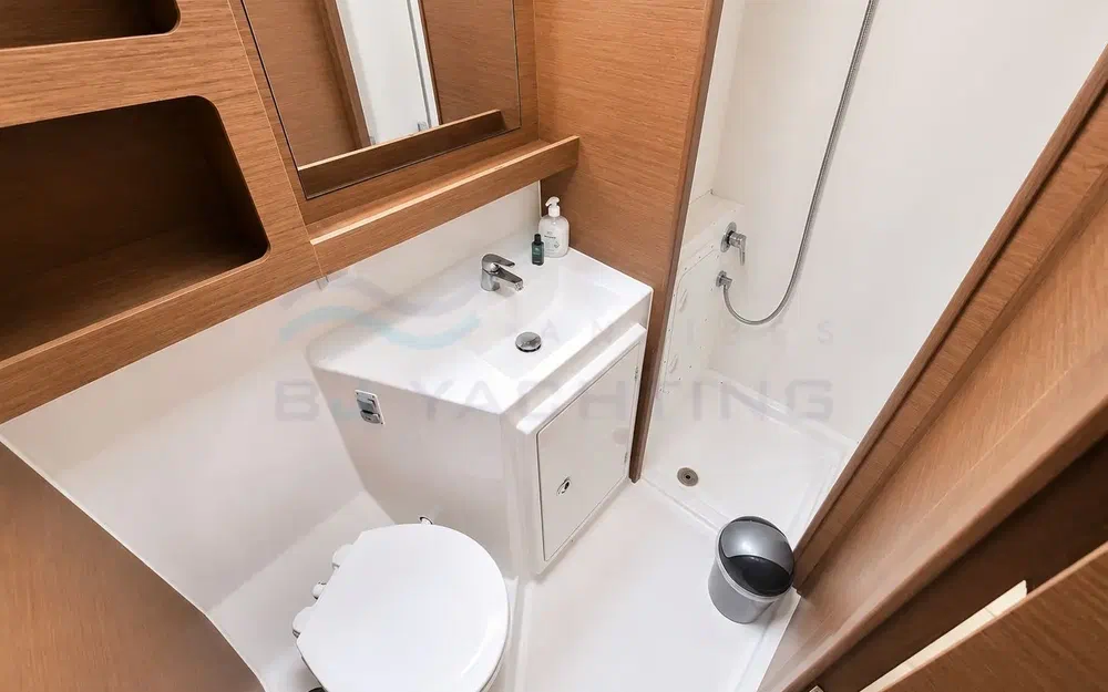slider 22 Lagoon 42
