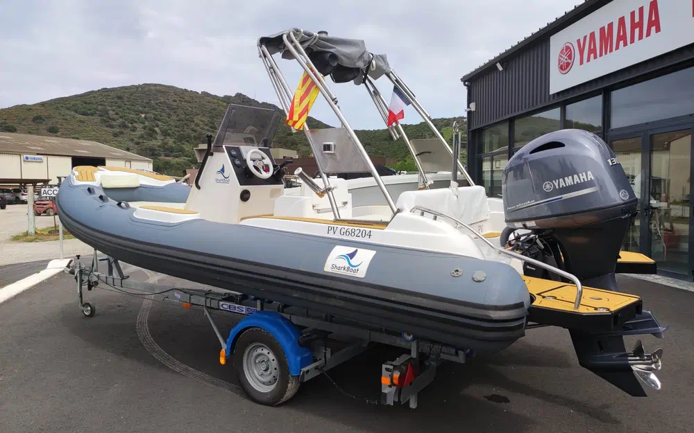 slider 18 Sharkboat Loup 59 SL