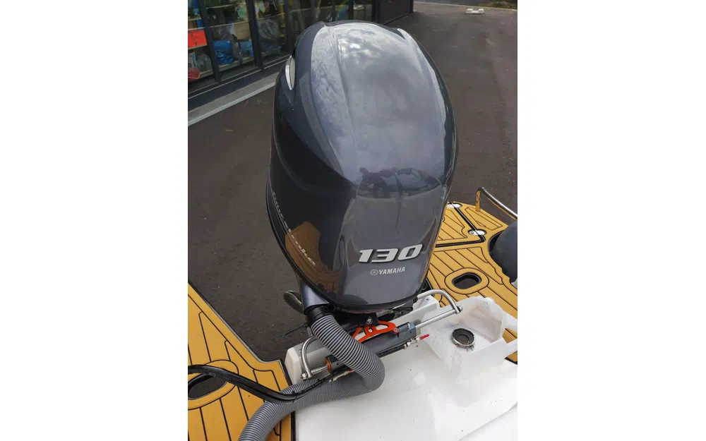 slider 20 Sharkboat Loup 59 SL