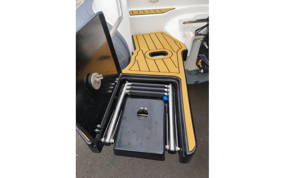 slider 21 Sharkboat Loup 59 SL